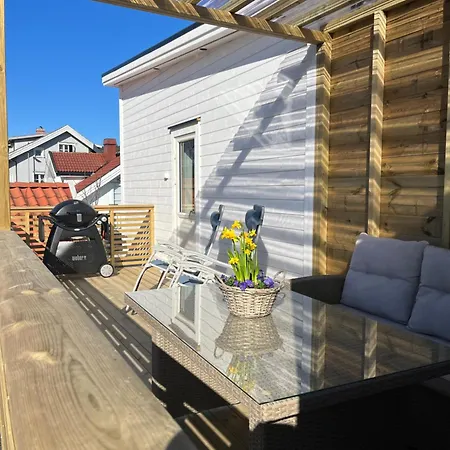 Roof House, Downtown In Sandefjord Exterior photo